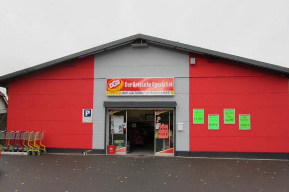 Fassadengestaltung Farbanstrich Dekorstreifen Strukturputz...